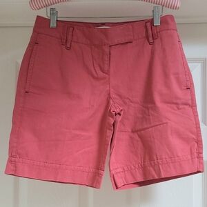 Ann Taylor LOFT red cotton Chino shorts, 9" inseam, size0